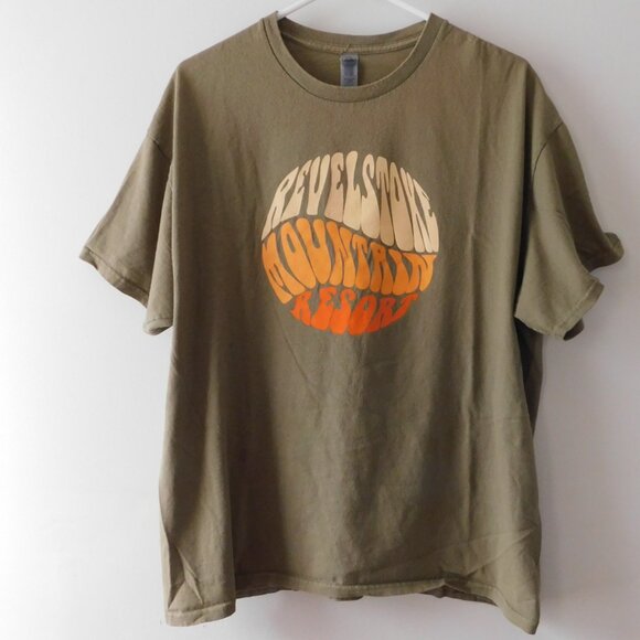 T Shirt Revelstoke Mountain Ski Resort British Columbia Canada Adult Size XL - Picture 2 of 7